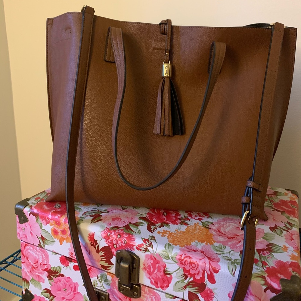Calvin Klein Tote - Picture 2 of 5